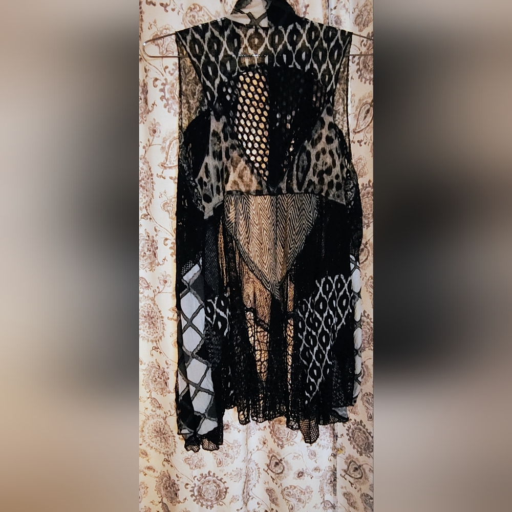 Animal Print and Geometric Patterned Shawl